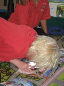 Using a bubble magnifier in group reading